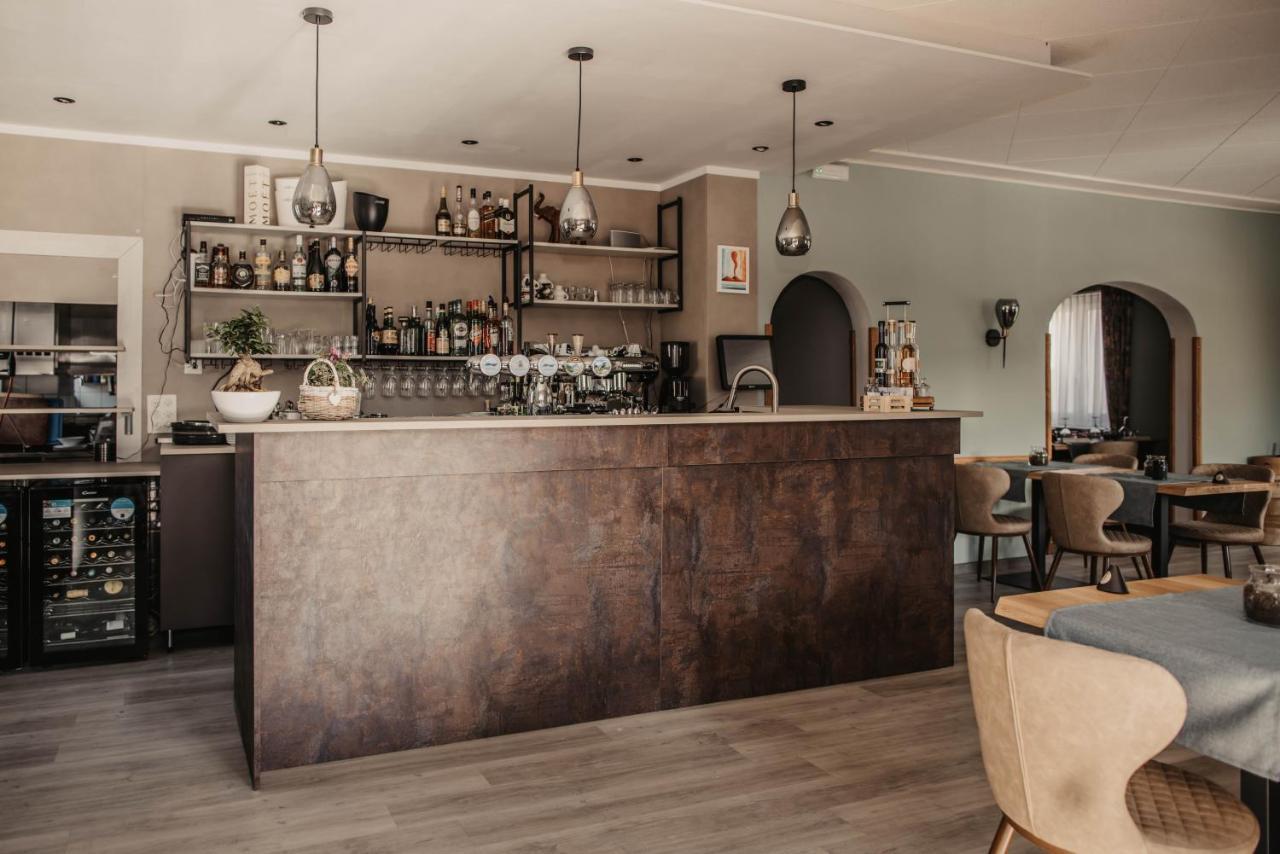 Albergo Ristorante Al Portico Gerra  Ngoại thất bức ảnh